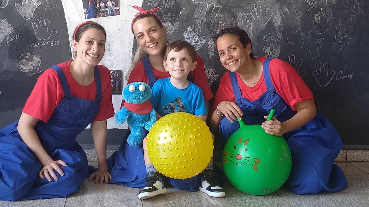 La casita de Azulín, para propiciar ambientes amigables a quienes viven con neurodiversidad y promover su integración social. Fotos: Cortesía de Yanetsy Sánchez